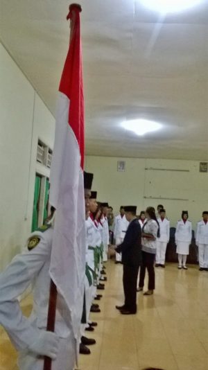 Acara Pengukuhan Paskibra (Pasukan Pengibar Bendera) Kecamatan SIngkep