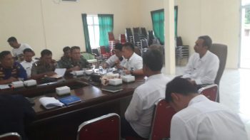 Mediasi mengenai zona tangkapan ikan yang dipimpin wakil Bupati Lingga,M.Nizar